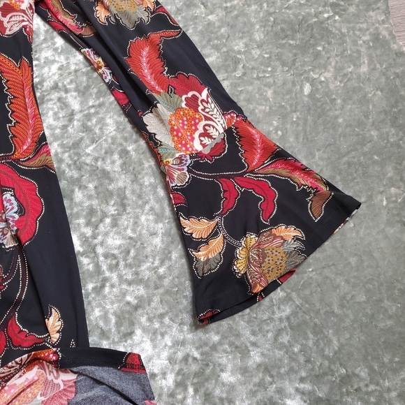 Connected Apparel Floral Bell Sleeve Dress - Picture 3 of 4